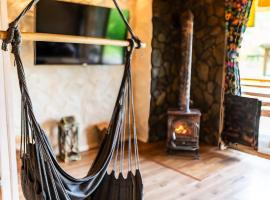 Bieszczadzka Hawira - w Centrum przy Jeziorze z Widokiem dla Rodzin