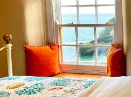 Just Opened. Romantic Clifftop Retreat