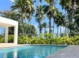 Elegante Apartamento con piscina y cerca de la playa