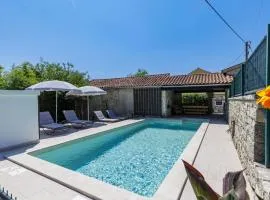 Holiday Home Kate by Interhome