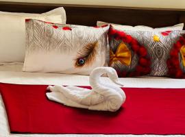 Daisy Guest House، فندق شاطئي في Nikawatawana