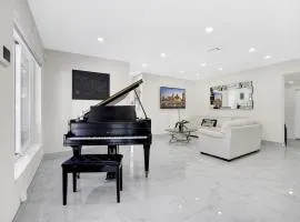 Luxury Villa with Heated Pool, Jaccuzzi, Gym, Games and More