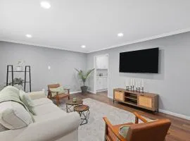Cozy Home, 17 min from NYC, 2 Parking Spaces