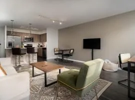 Flexhome Medical District 1BR with Parking, Pool, Gym, Amenities Galore - CHI30