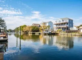 Pescadora by Rather Be Properties
