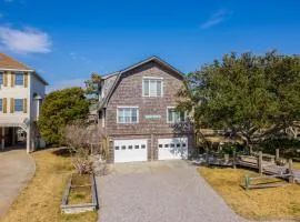 Pescadora by Rather Be Properties