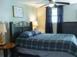 Near Lake Texoma Quad-plex Kitchenette - 27, Hotel in Mead