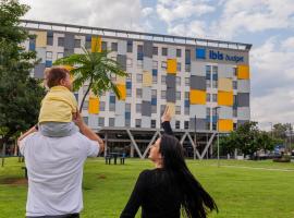 과룰류스에 위치한 호텔 Ibis Budget Guarulhos Aeroporto