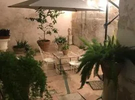 Il Cortile Di San Lazzaro Lecce