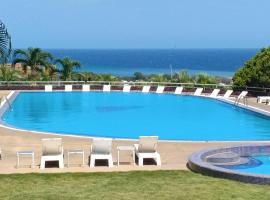 Airport BleuSuite Apartment, hotel near Simon Bolívar International Airport - CCS, 