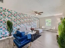 Your Perfect Stay Charming Historic Home