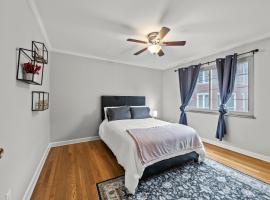 Heated, Cozy 3BR Perfect for Winter Getaways, acomoda&ccedil;&atilde;o em condom&iacute;nio em Columbus