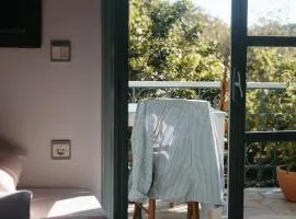 Lago Skiathos Art Residency & Guesthouse