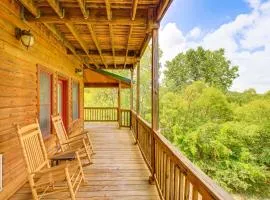 Spacious Cabin with Views, Near Lake Lawtonka!