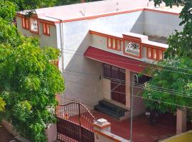 COIMBATORE 2BHK AC Private Villa By Shivalaya -Kovaipudur-, hotel v destinaci Kójamputtúr