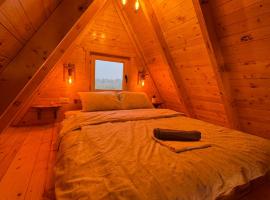 Summit chalets TL, hotel in Žabljak