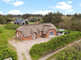 242-Ringkobing-Lyngvejen-79, hotel en Klegod