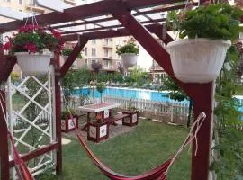 Cosmopolis -ap cu gradina si piscina