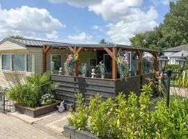 Amazing Home In Elburg With Wifi