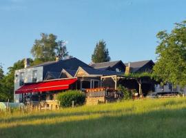Hôtel Restaurant du Lac, hotelli kohteessa Camps