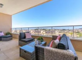 Moderno apartamento vacacional con terraza grande