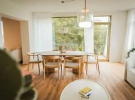 Staylight Penthouse am Französischen Garten - Zu Fuß 5 Min zur Altstadt, mit Parkplatz
