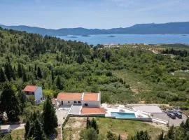 Villa Mikić