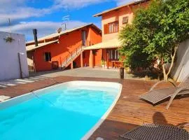 Partiu Praia SC- Piscina, Ar condicionado, wi-fi, duas quadras da praia e centrinho