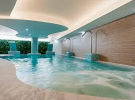 Bello piso con vistas espectaculares y un spa