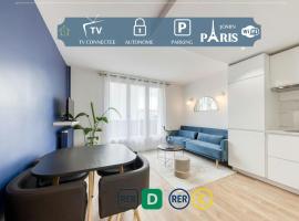 The Blue and Gold Cocoon Appart