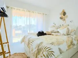 Appartement Cosy à Vence avec Piscine & Parking