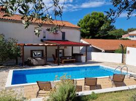 Villa John, hotel v destinaci Pula