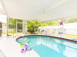 Flamingo Lounge - Pool, Firepit, Grill, Sleeps 10