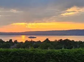 Induli Holywood - Private Luxury Double Room near Belfast