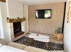 Maison de ville avec jardin, ξενοδοχείο σε Saint-Céré