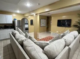 Spacious 2 king bedroom, 5 mins EWR Airport
