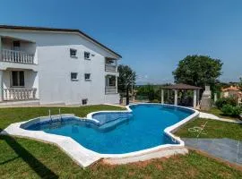Holiday house with a swimming pool Radmani, Porec - 16440