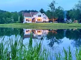 The Villa - Industrial Farmhouse with Hot Tub