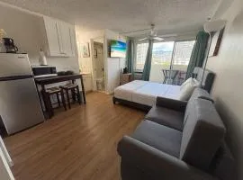 Mellow Kuhio Village Studio condo