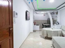 Mira Appartement -Lovely, Tidy & Close to beaches and city center