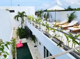 'Villa Vivid' 2BR Bohemian, 5 min to Kedungu Beach