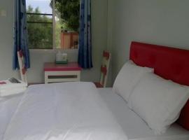 Wattana Hill Resort, hotel en Ban Tao Than