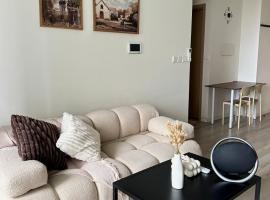 Denzi home, ξενοδοχείο σε Gò Công