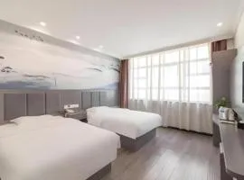 GreenTree Inn HanZhong Railway Station Beiyihuan Road Express Hotel