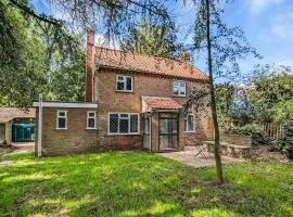 Pixies Wood Cottage