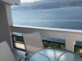 Ivanović sme&scaron;taj, hotel com estacionamento em Rose (Montenegro)