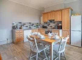 Oak - Uk38687