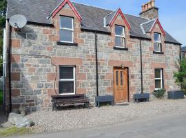 East Lewiston, hotel v destinaci Drumnadrochit