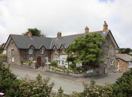 The Old Coach House, guest house in Boscastle