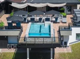 The Poolhouse Boutique Lodge